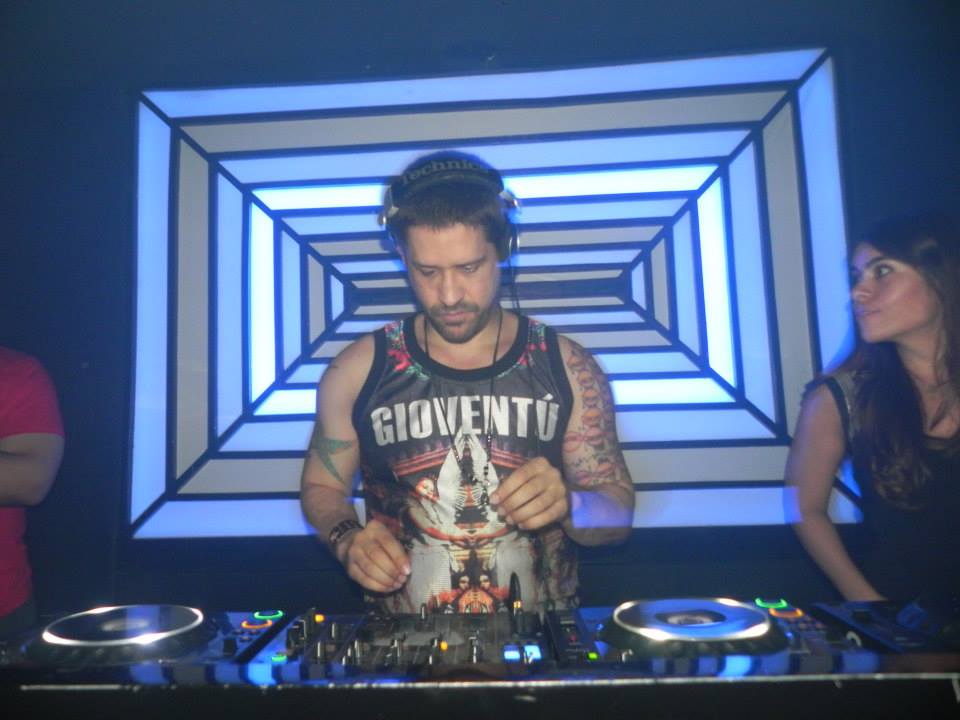 1456559_588527321202624_1723955186_n